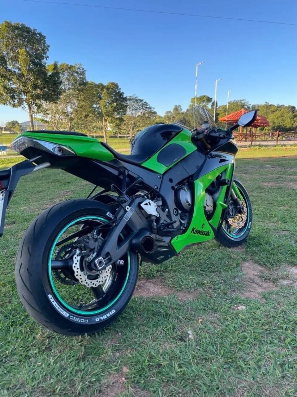 Kawasaki Zx-10/ Zx-10r 1000cc 2013 - 1490188925 | OLX
