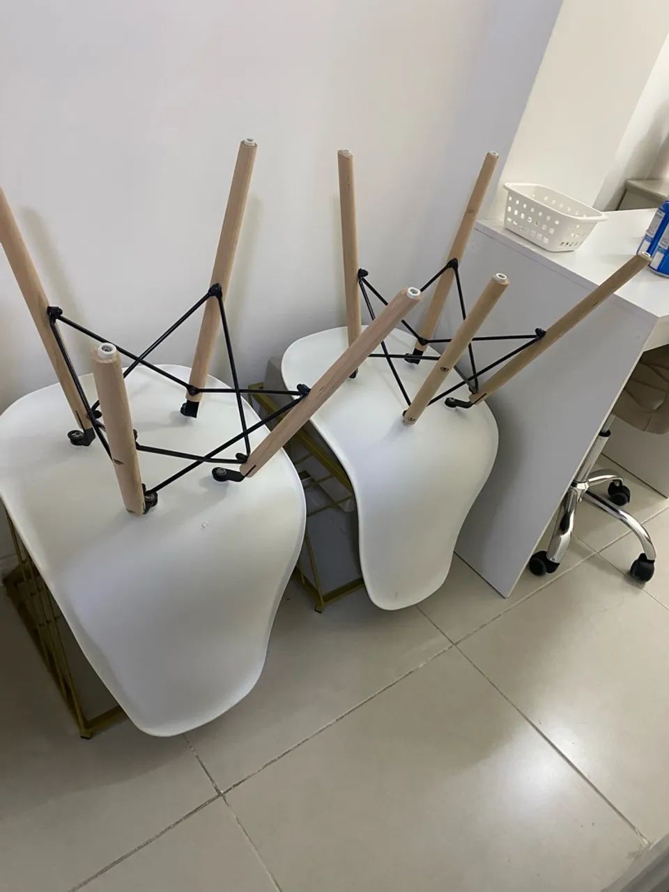 Cadeiras R$ 120,00 cada - Foto 2