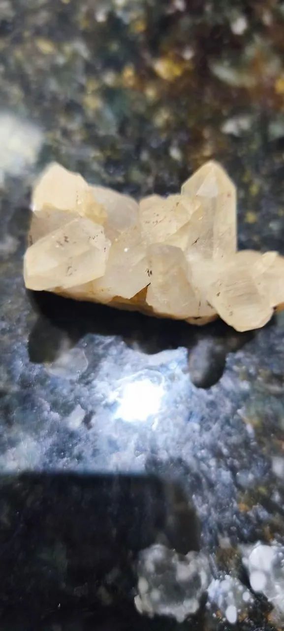 Tipo de mineral: Quartzo natural (cristal ialino/transparente) - Foto 4