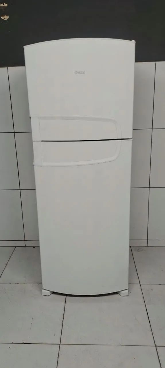 Vende uma geladeira  - Foto 2