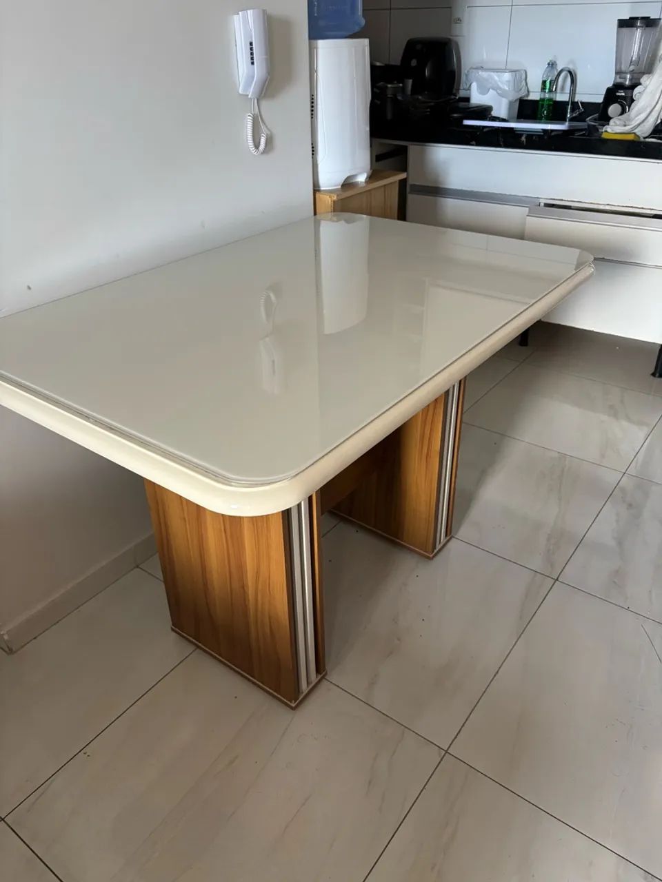 Mesa de cozinha com 4 cadeiras  - Foto 2