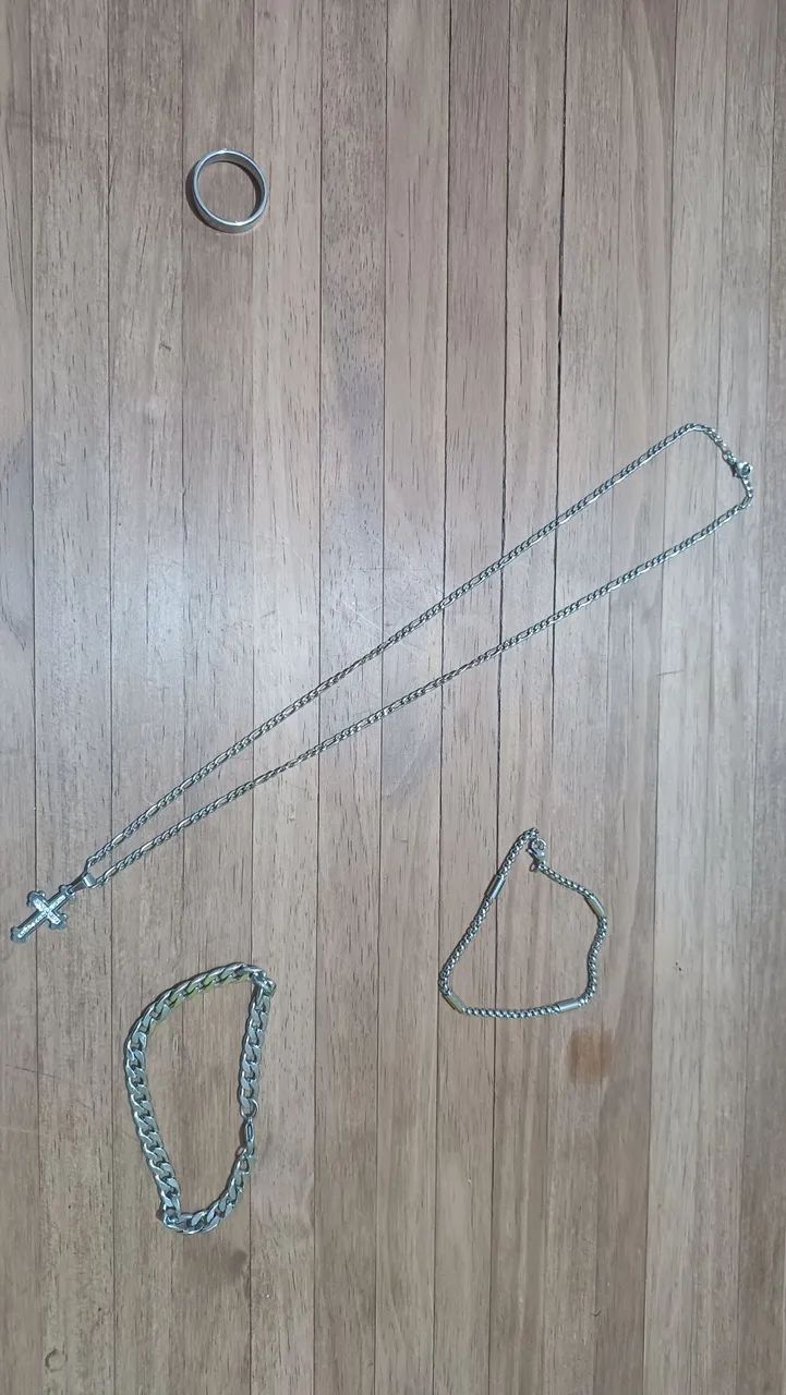 Corrente, pulseira e anel em aço inoxidável