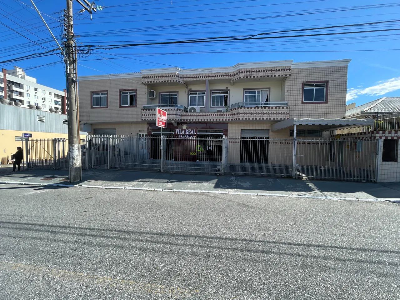 EXCELENTE SALÃO MOBILIADO PARA LOCAÇÃO NO BAIRRO IPIRANGA