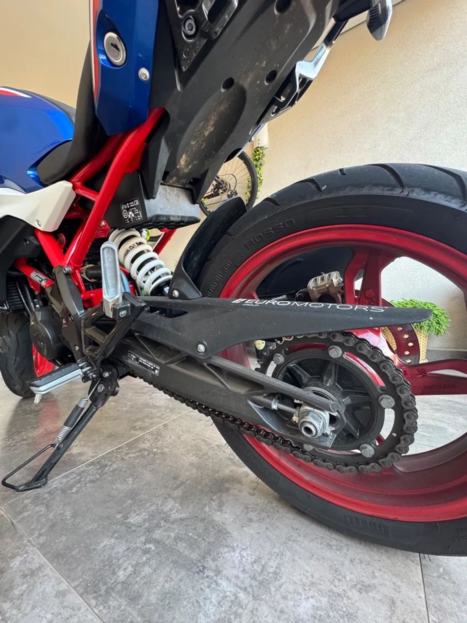 BMW 310 R  - Foto 5