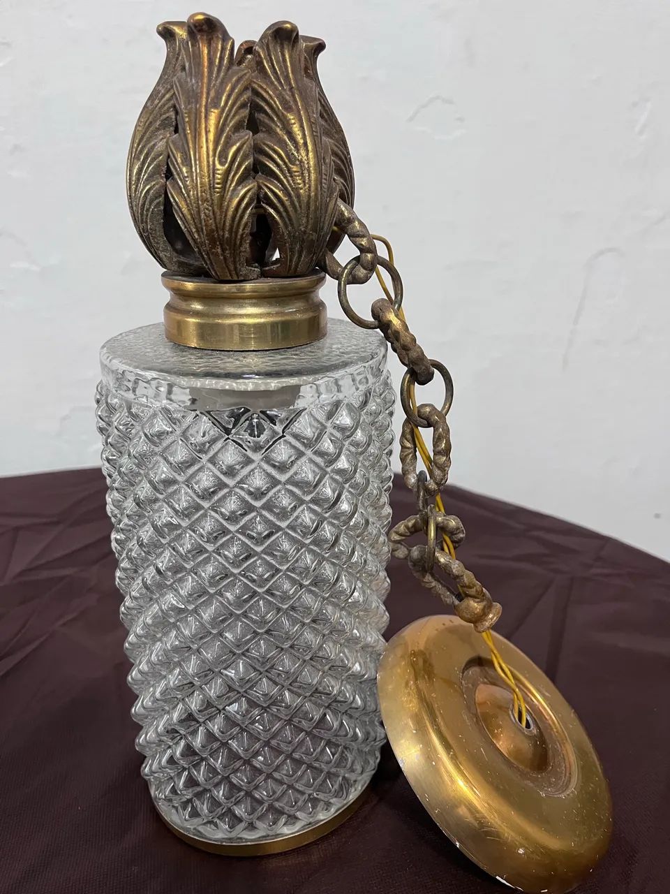 Lustre em bronze 
