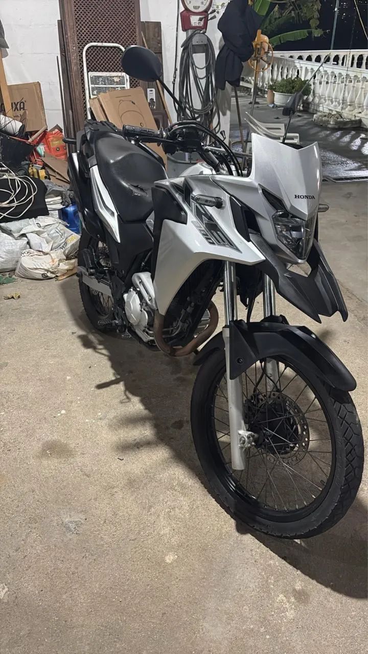 XRE 300 COM ABS 