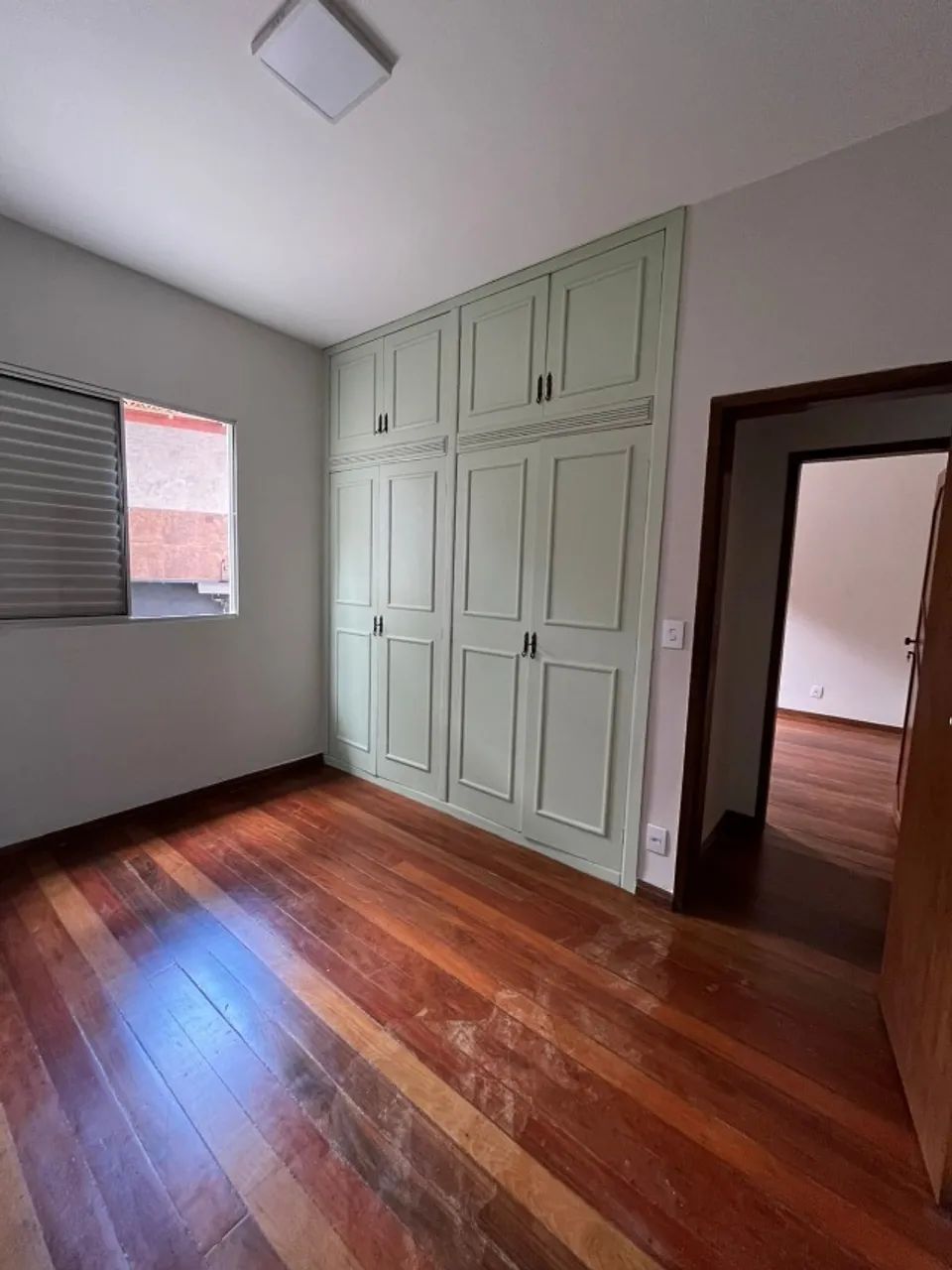Alugo Casa 4 quartos com Piscina| Funcionários  - Foto 2