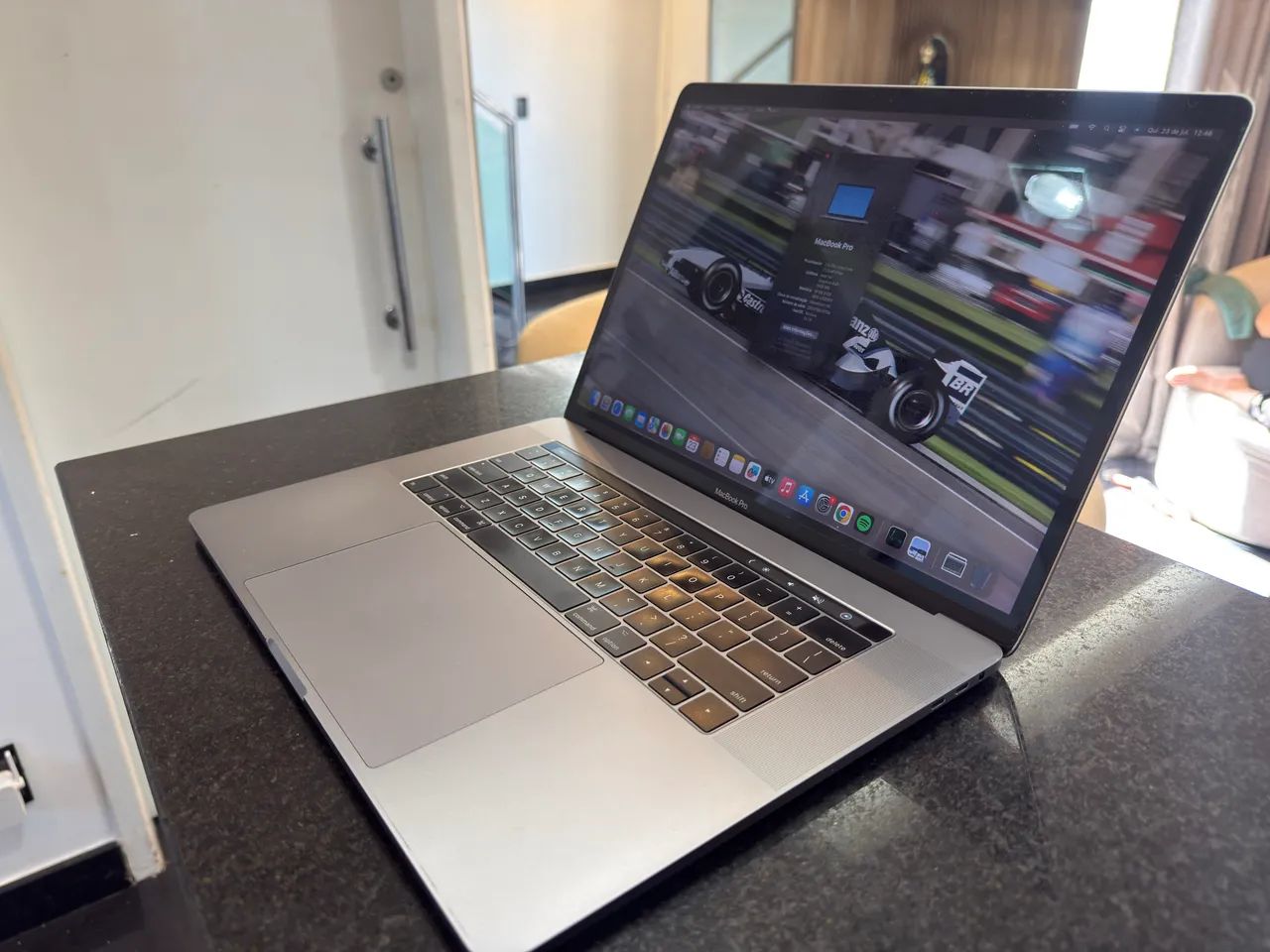 macbook pro 2017 15