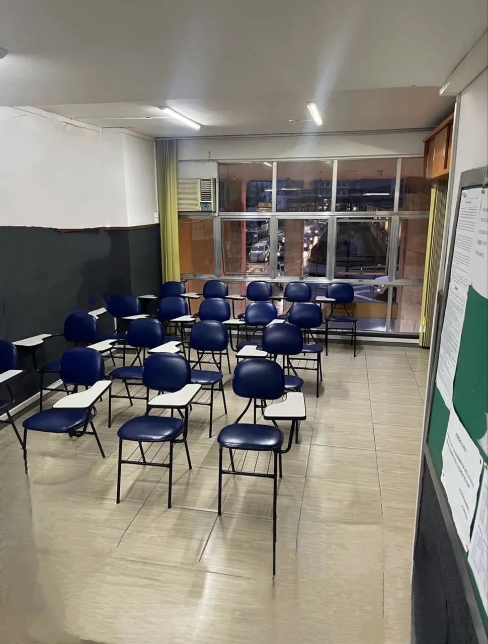 Aluga-se ou Vende-se Sala Comercial - Sobreloja no Centro de Petrópolis - Foto 3