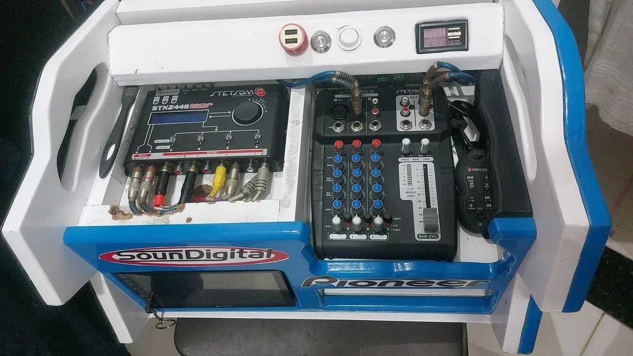 Rack móveis completo