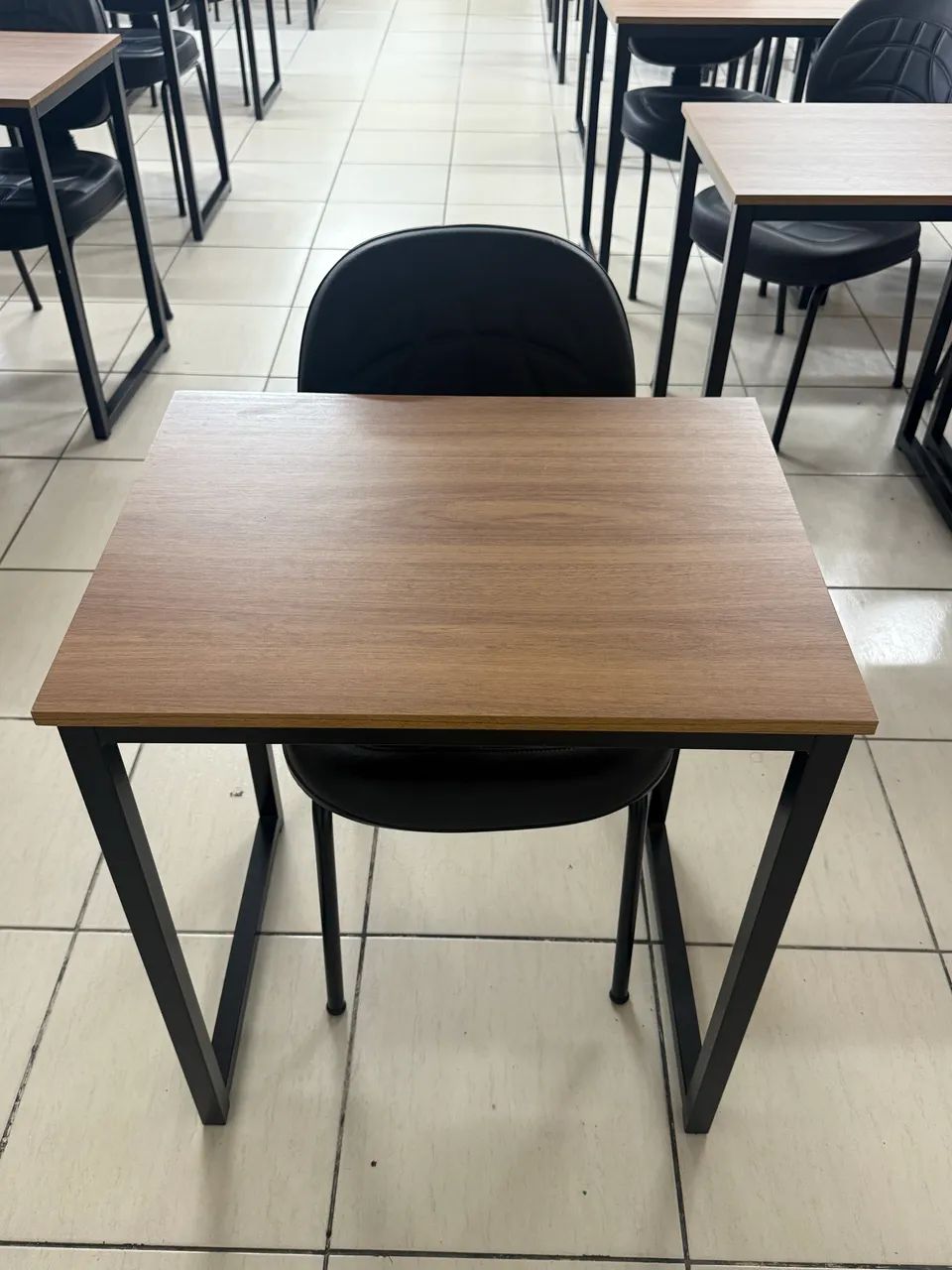 mesa de estudo individual 