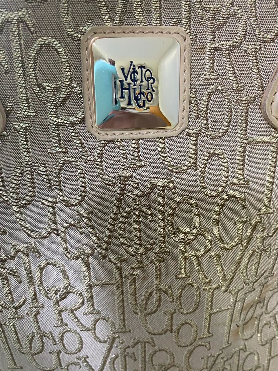 Vendo Bolsa Dourada da Victor Hugo ORIGINAL 