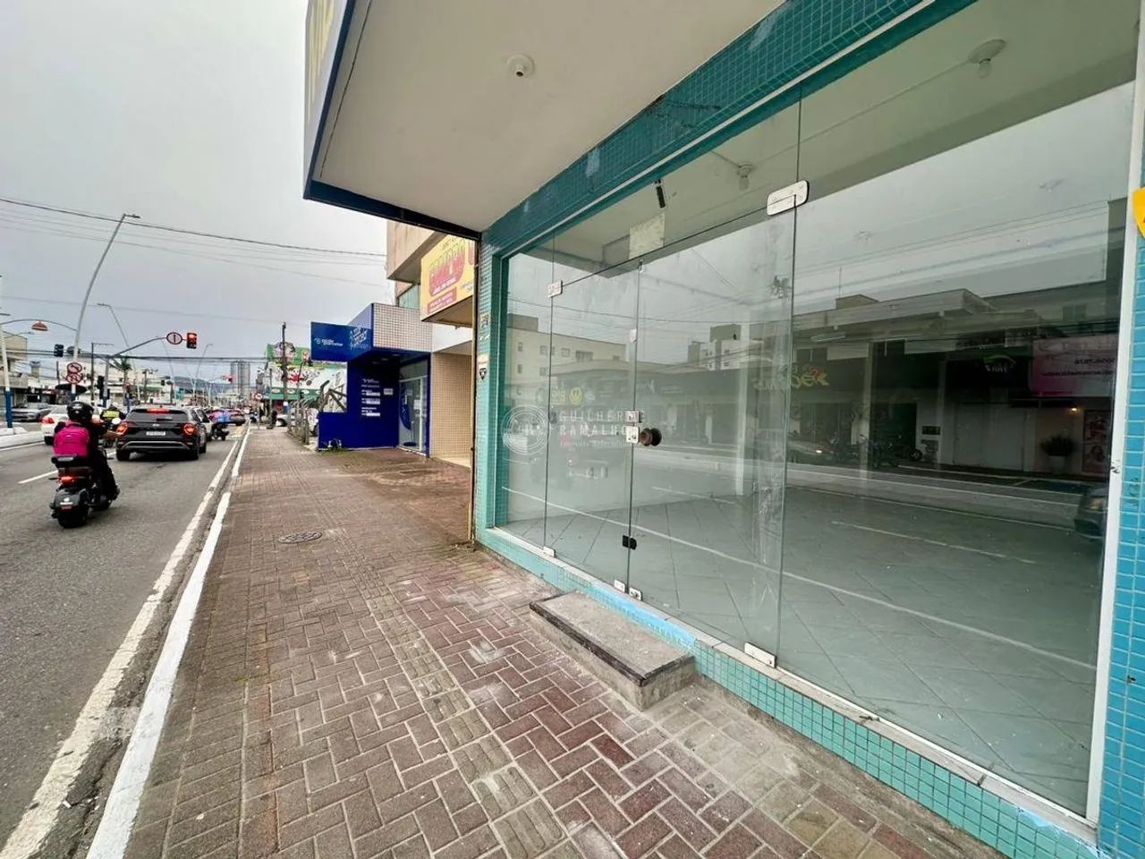 Locação Anual: Sala Comercial 5ª Avenida em Balneário Camboriú - Foto 4