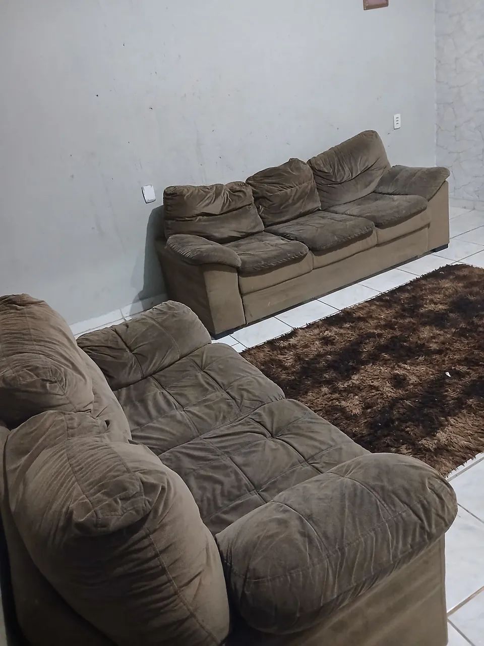Vendo sofá grande cor marrom com prquenas avarias