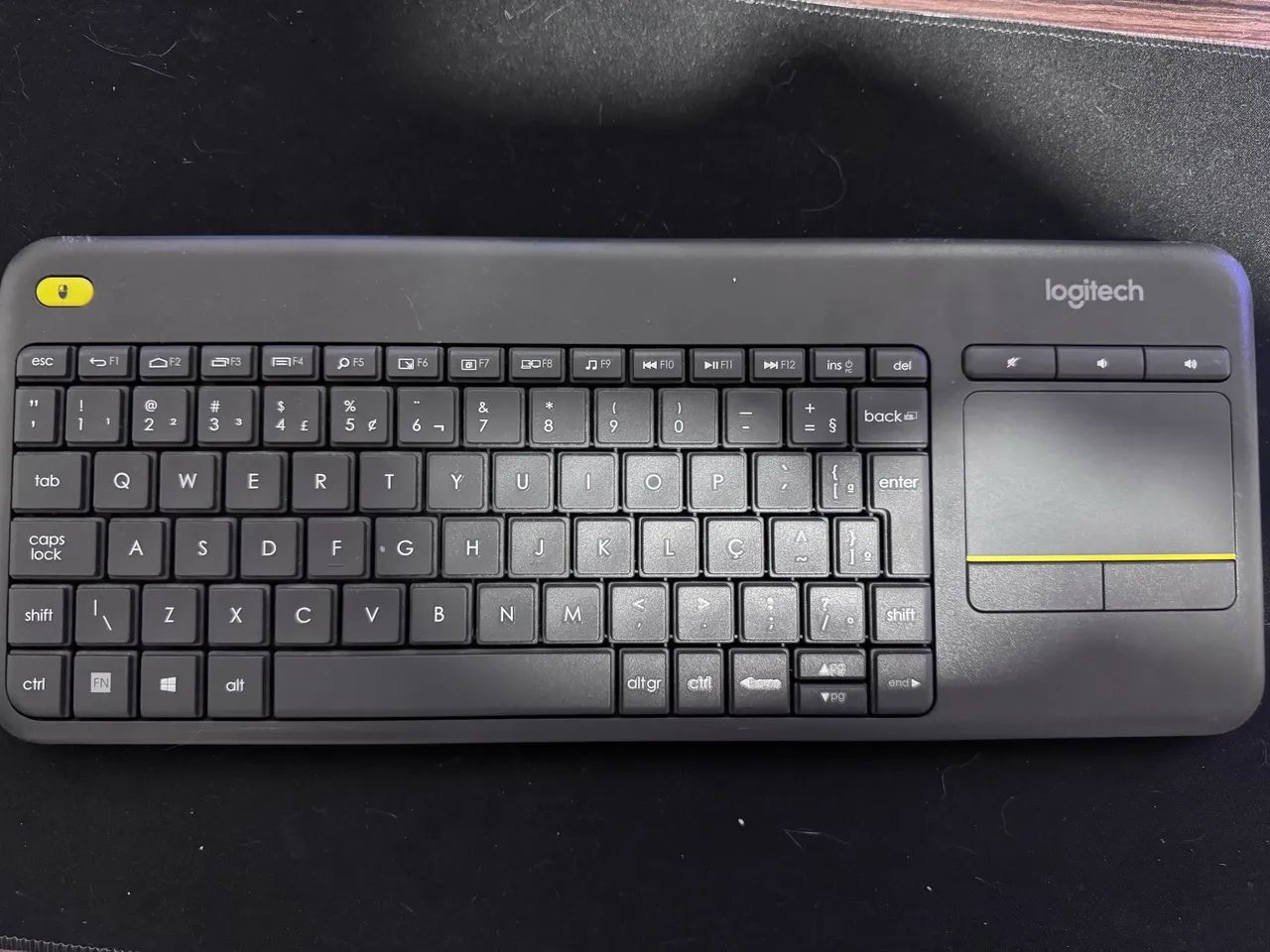 Teclado com trackpad Logitech K400+ - Foto 3