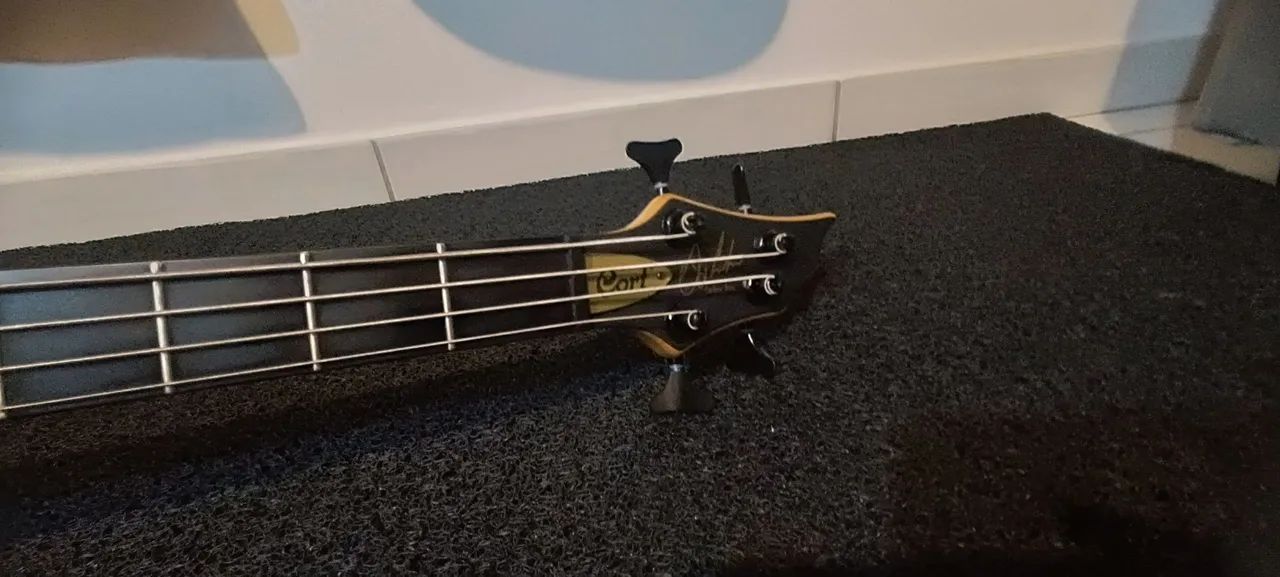 Baixo cort curbow 4 cordas ativo e passivo com Bartolini  - Foto 3