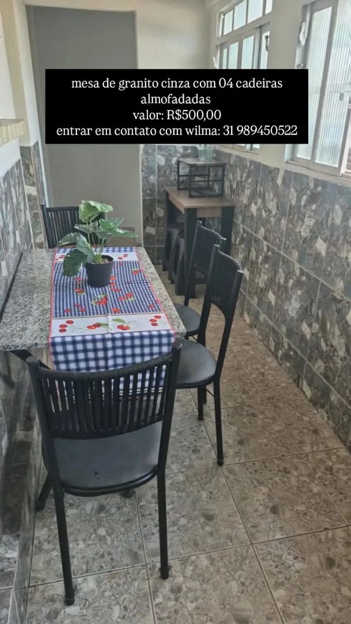 Mesa de granito com 04 Cadeiras 