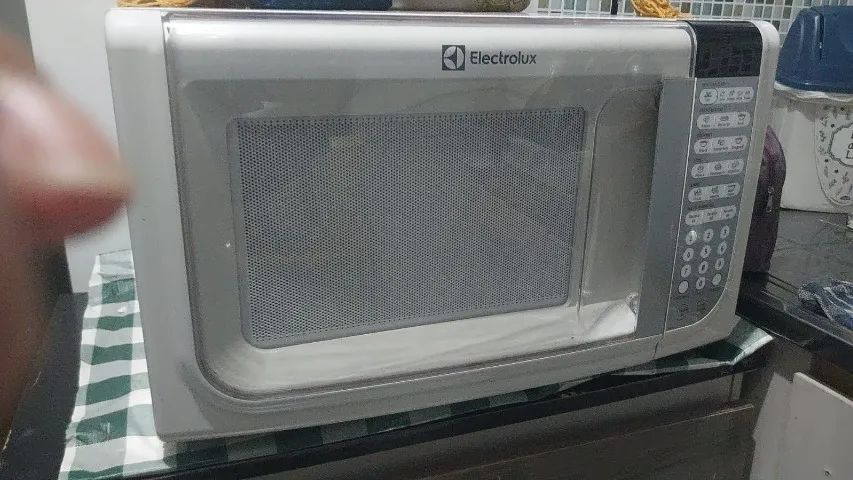 Microndas eletrolux 30 l