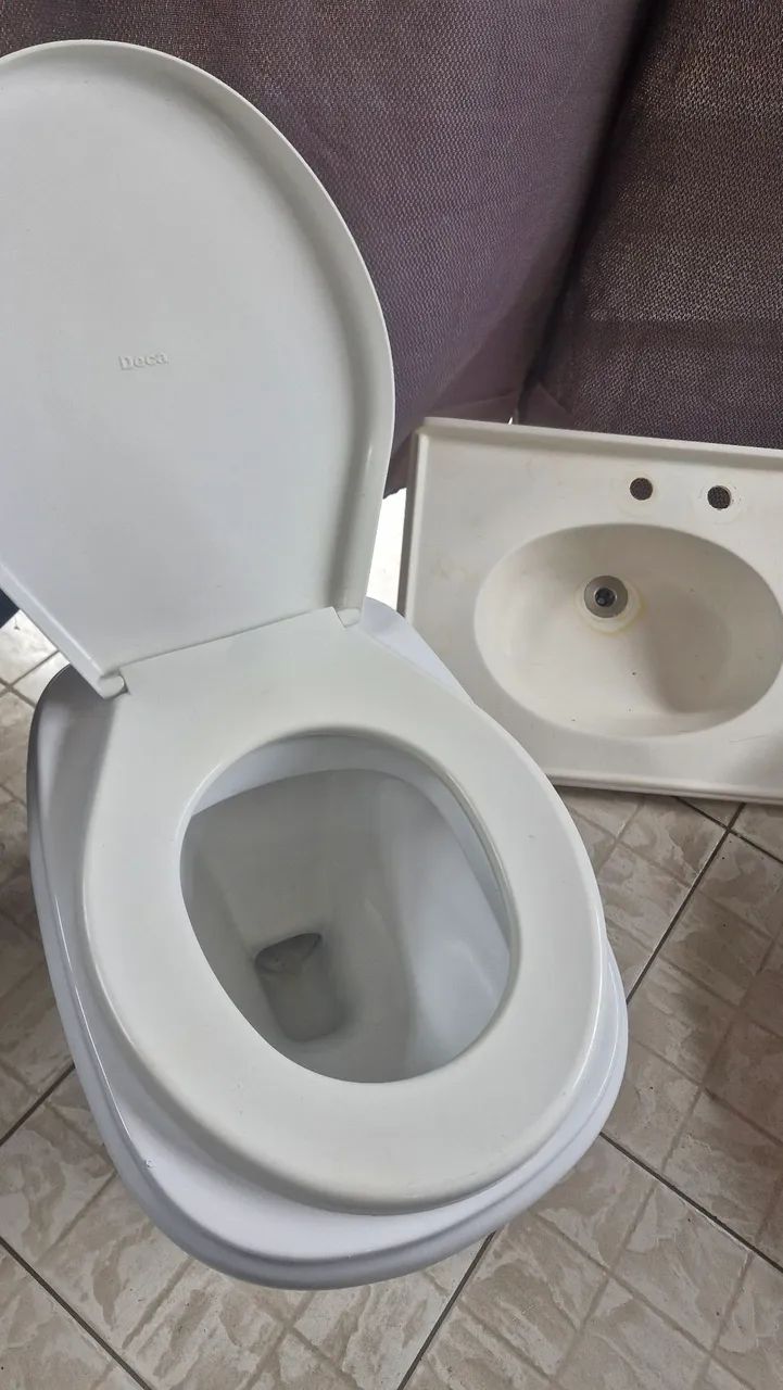 lavatório e vaso sanitário  - Foto 4
