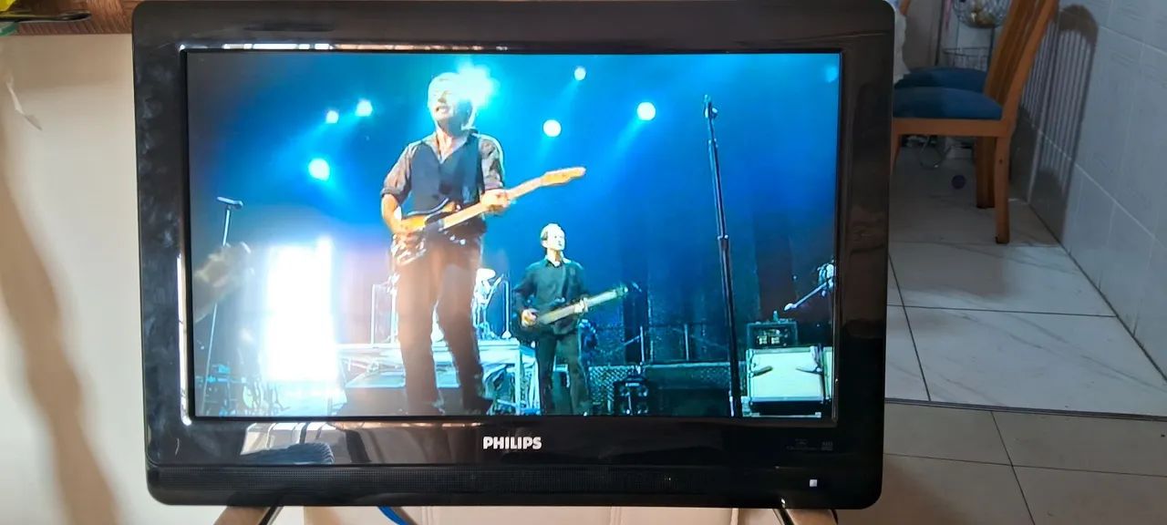 Tv 26 LCD com conversor HDTV. E controle remoto  - Foto 2
