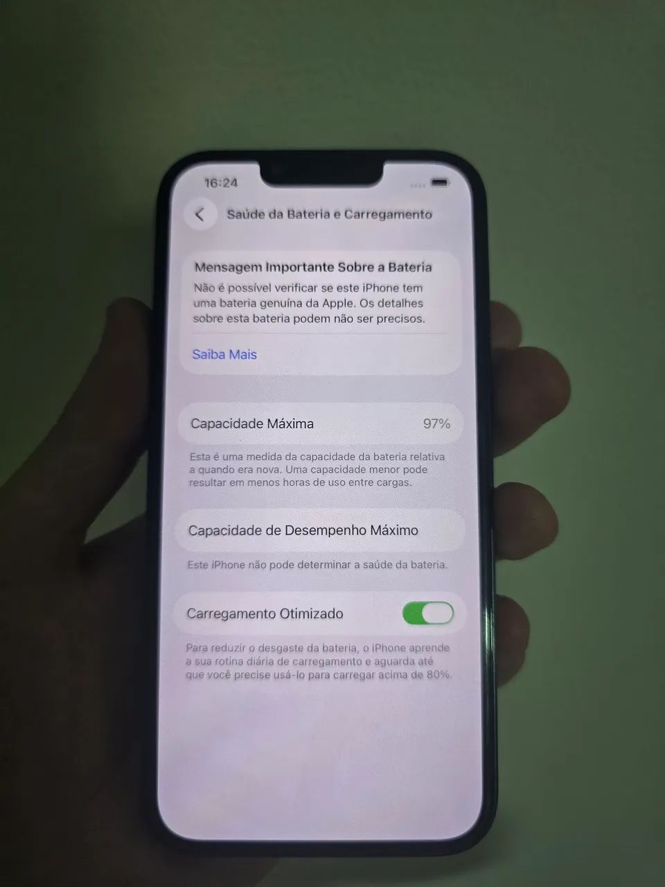 iPhone 13 128gb com capinha e carregador - Foto 3