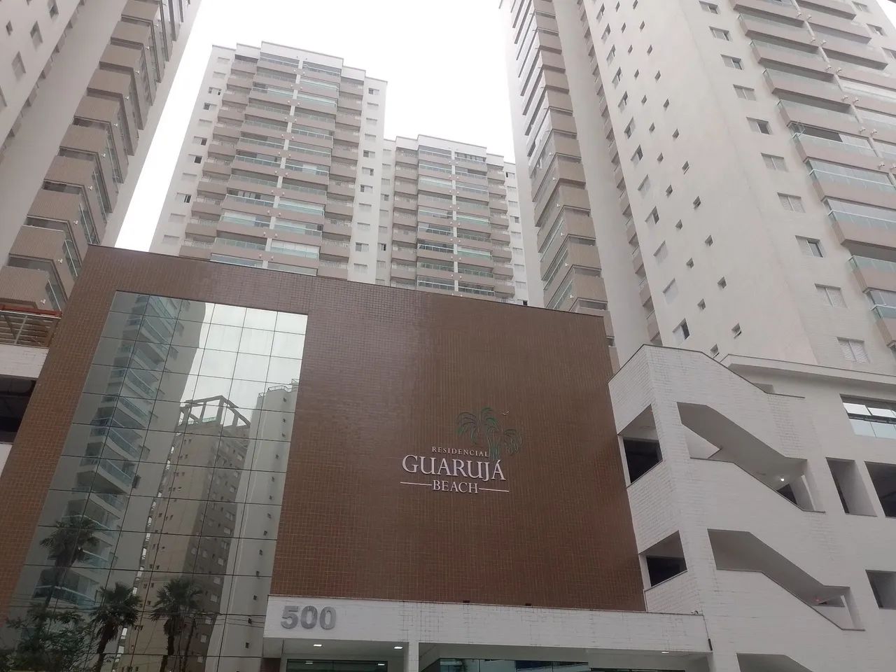 Apartamento no Guarujá Beach 2 e 3 dormitórios 