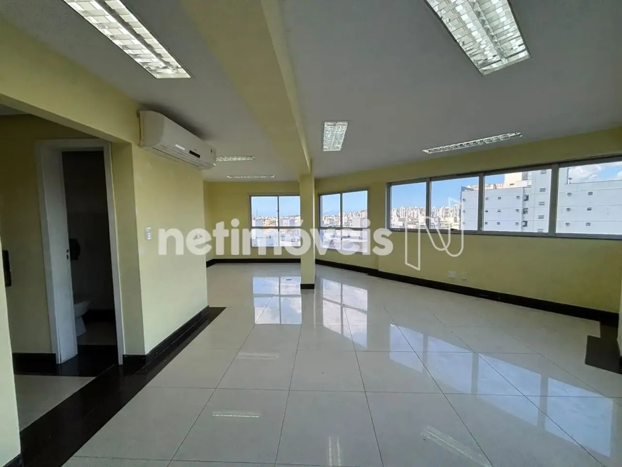 Oportunidade de Investimento  Conjunto Comercial à Venda - Foto 3