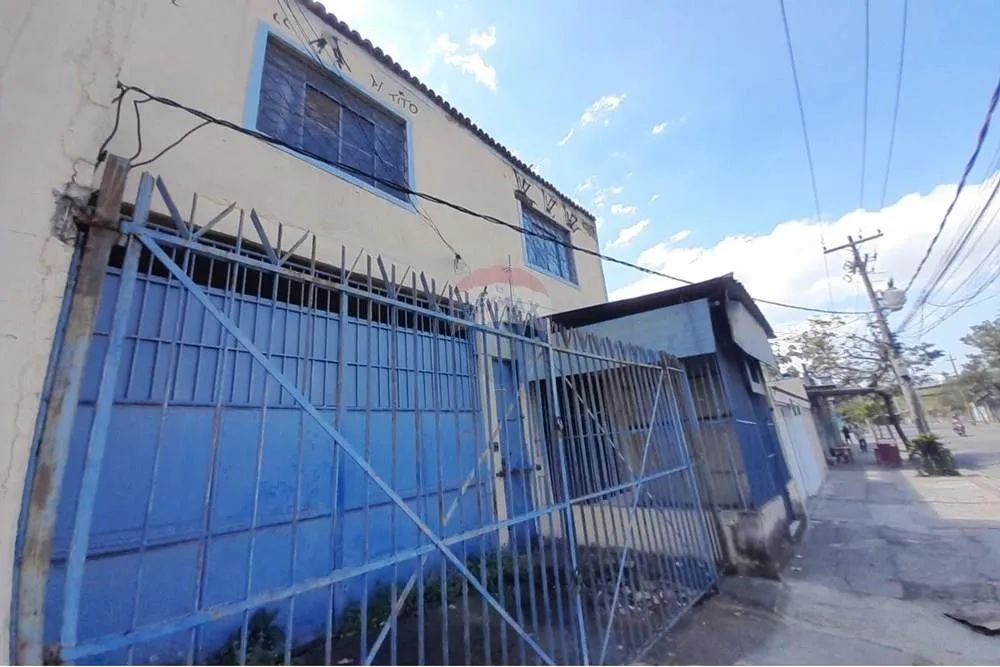 GALPÃO EM CAVALCANTE 1200 m² - com loja comercial