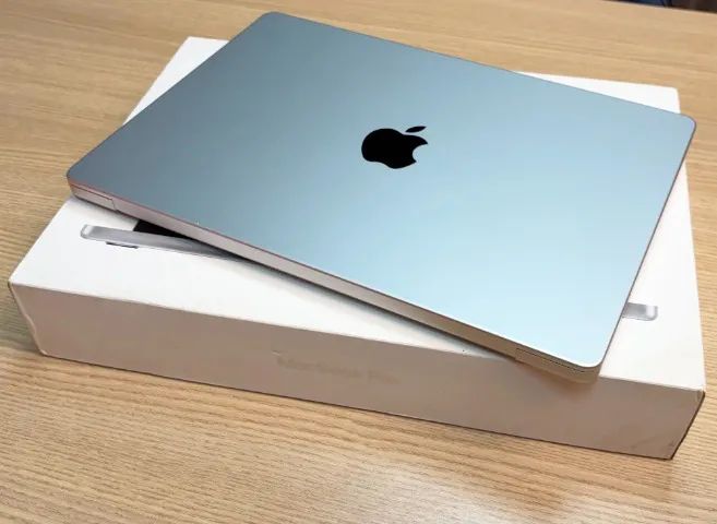 MacBook Pro 14