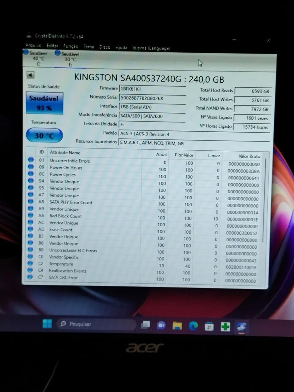 SSD 240G Kingston.