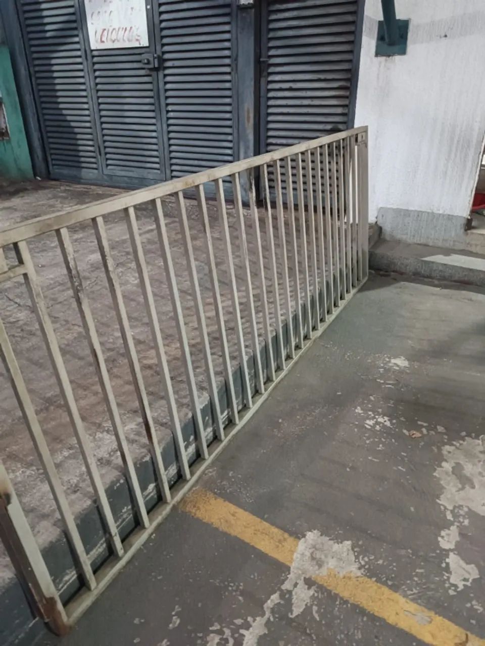 Grade para porta de aço - Foto 4