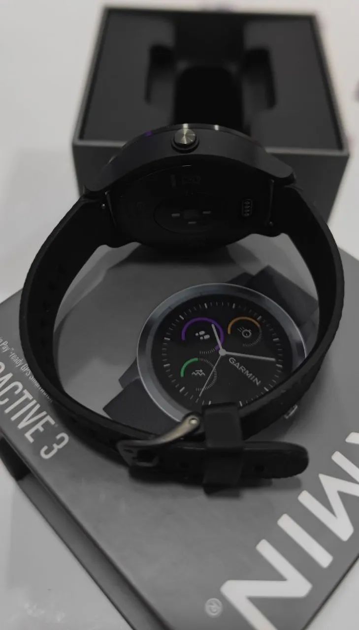 Smartwatch Garmin Vivoactive 3 preto - Foto 3
