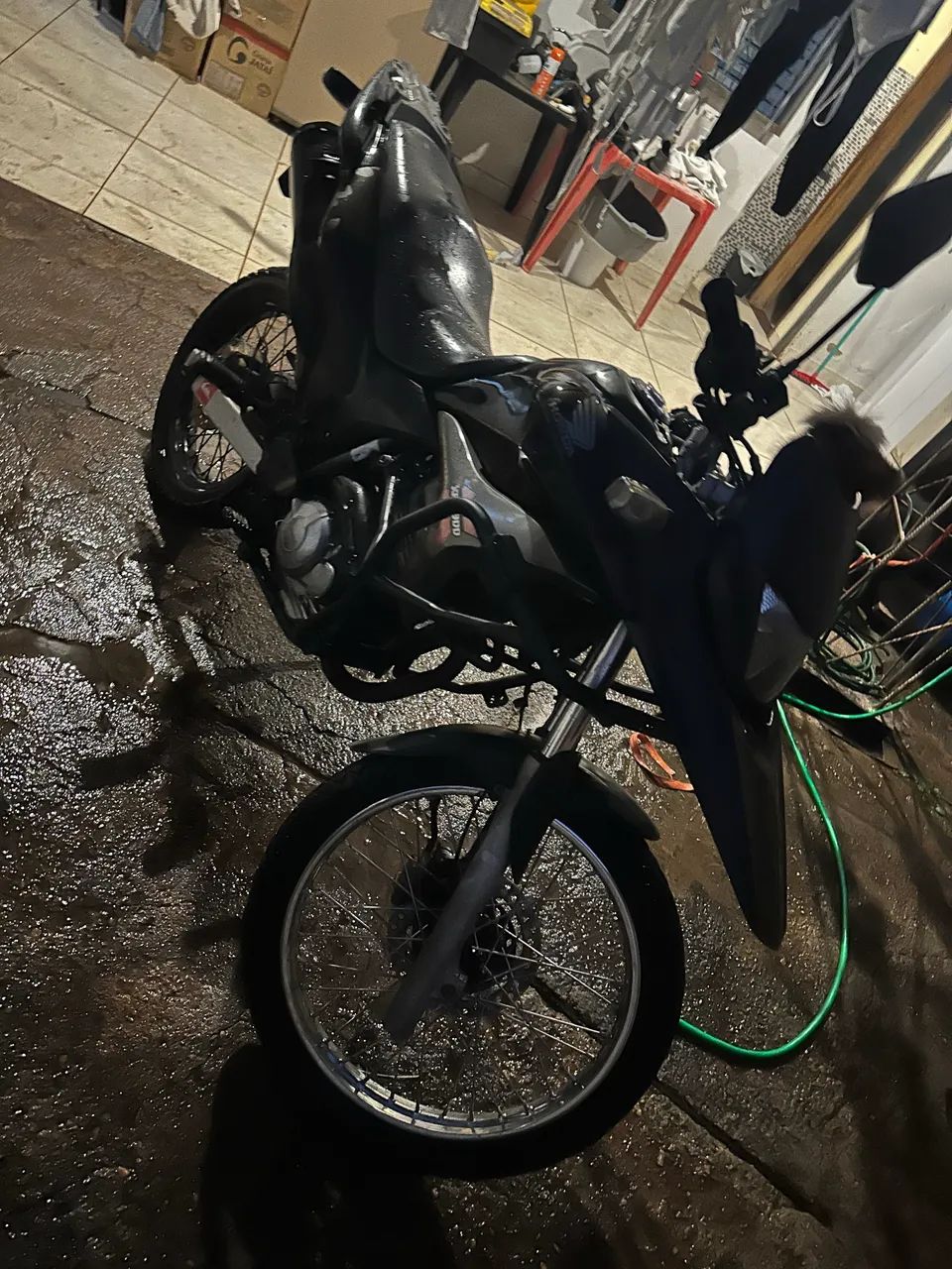 Xre 300