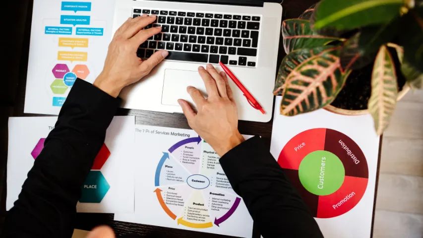 Empresa de Educação, Conteúdo Técnico e Soluções Digitais à Venda