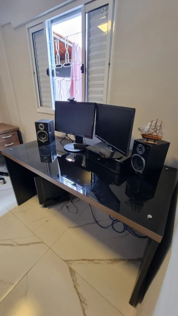 Mesa escritório tampo de vidro preto - Foto 3