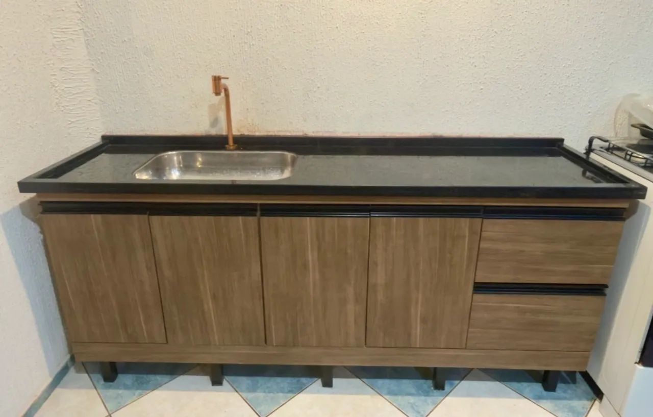 Gabinete Cozinha/Gourmet 2m - Granito São Gabriel + Cuba e Torneira