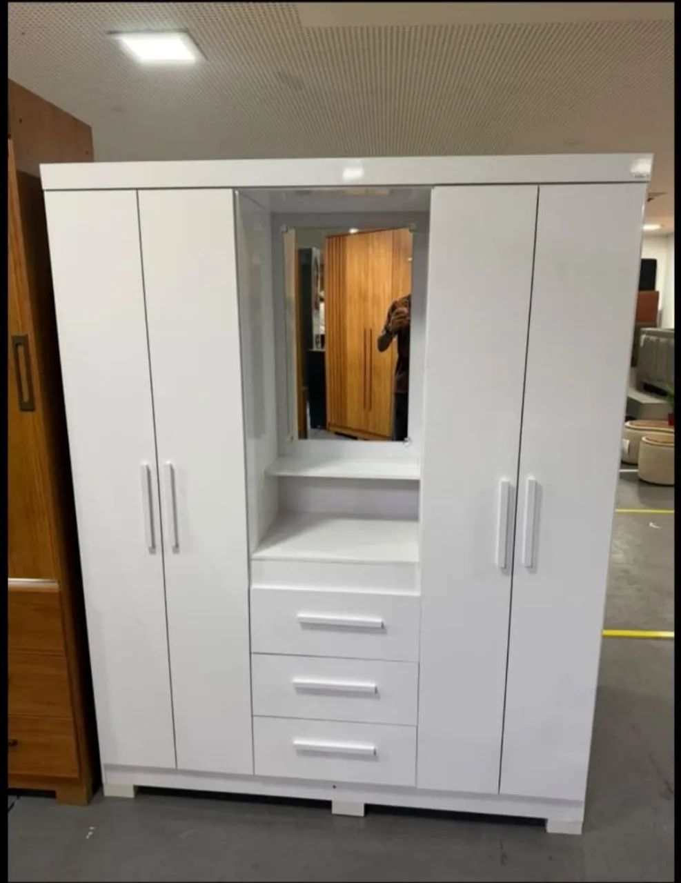 GUARDA ROUPA DE SOLTEIRO NOVOS 