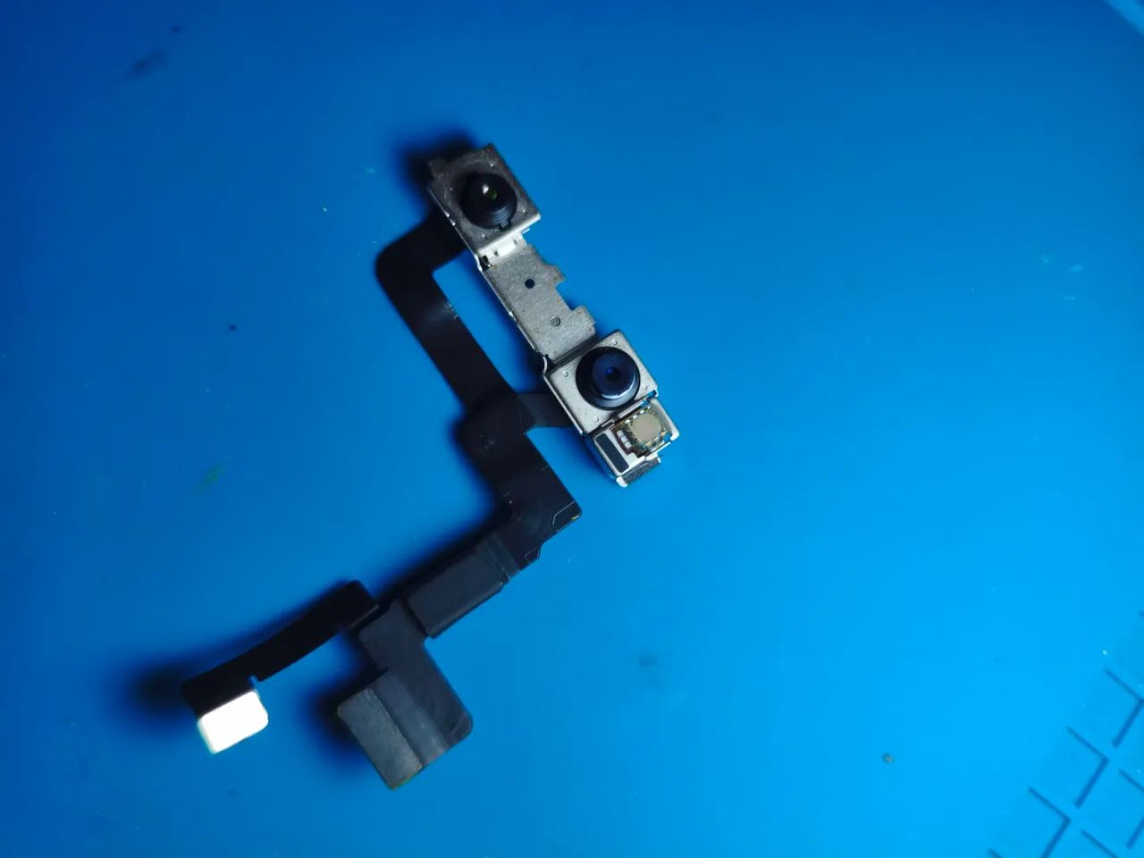 CAMERA IPHONE 11 RETIRADA FACEIDOFF