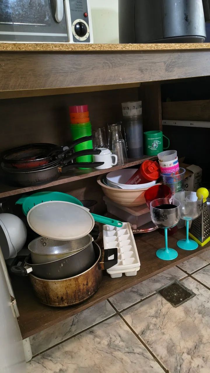 Armário de cozinha com duas portas e uma gaveta  - Foto 2