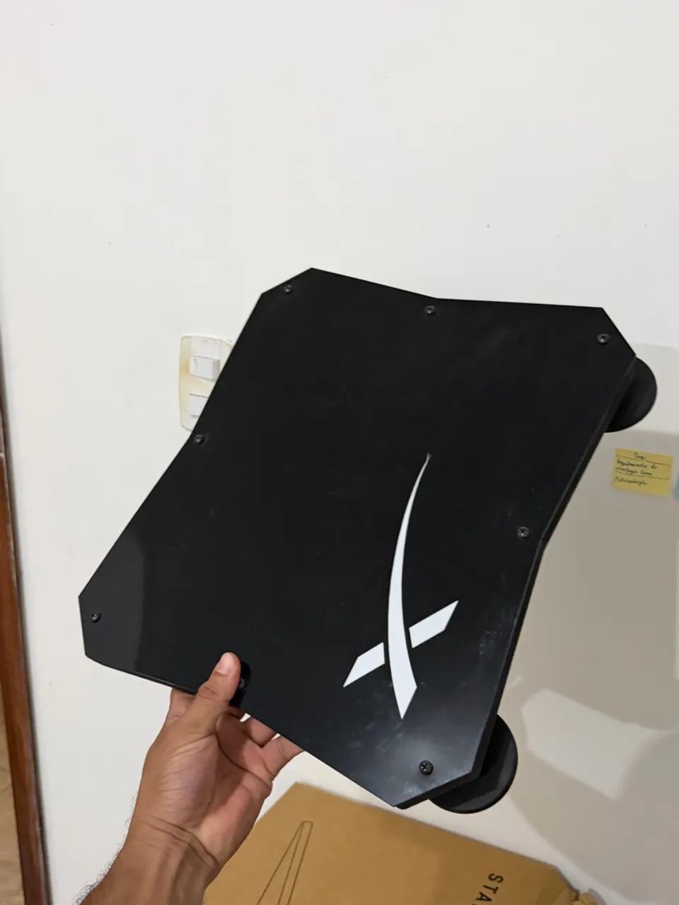 Case veicular para Starlink Mini