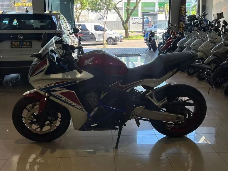 HONDA CBR 650F 2017 - Foto 5