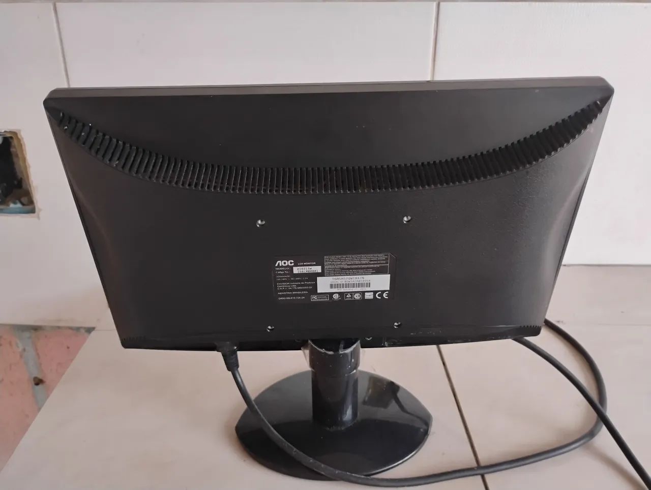 Monitor AOC 19? VGA funcionando - Foto 2