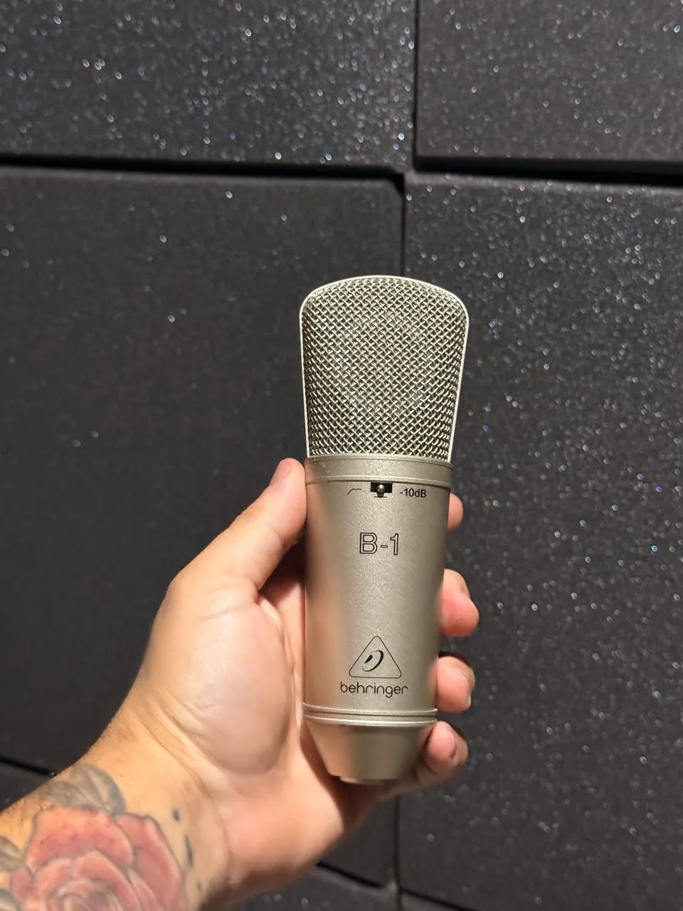 Microfone B1 excelente qualidade  - Foto 4