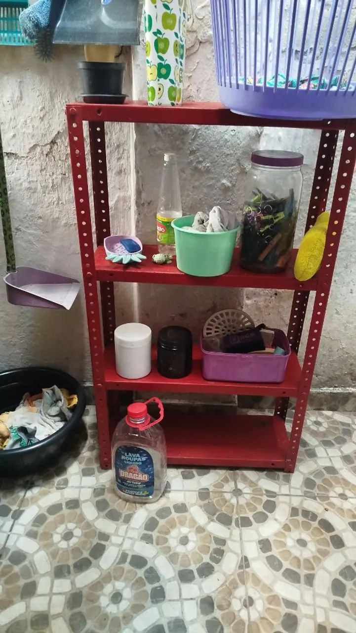 Estante de ferro