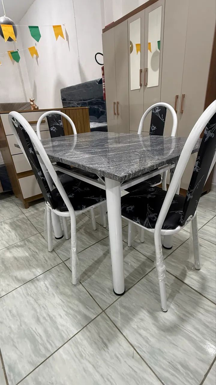 Mesa retangular de 4 cadeiras nova a pronta entrega  - Foto 2