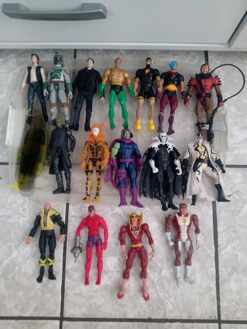 Bonecos marvel e dc variados para trocas 
