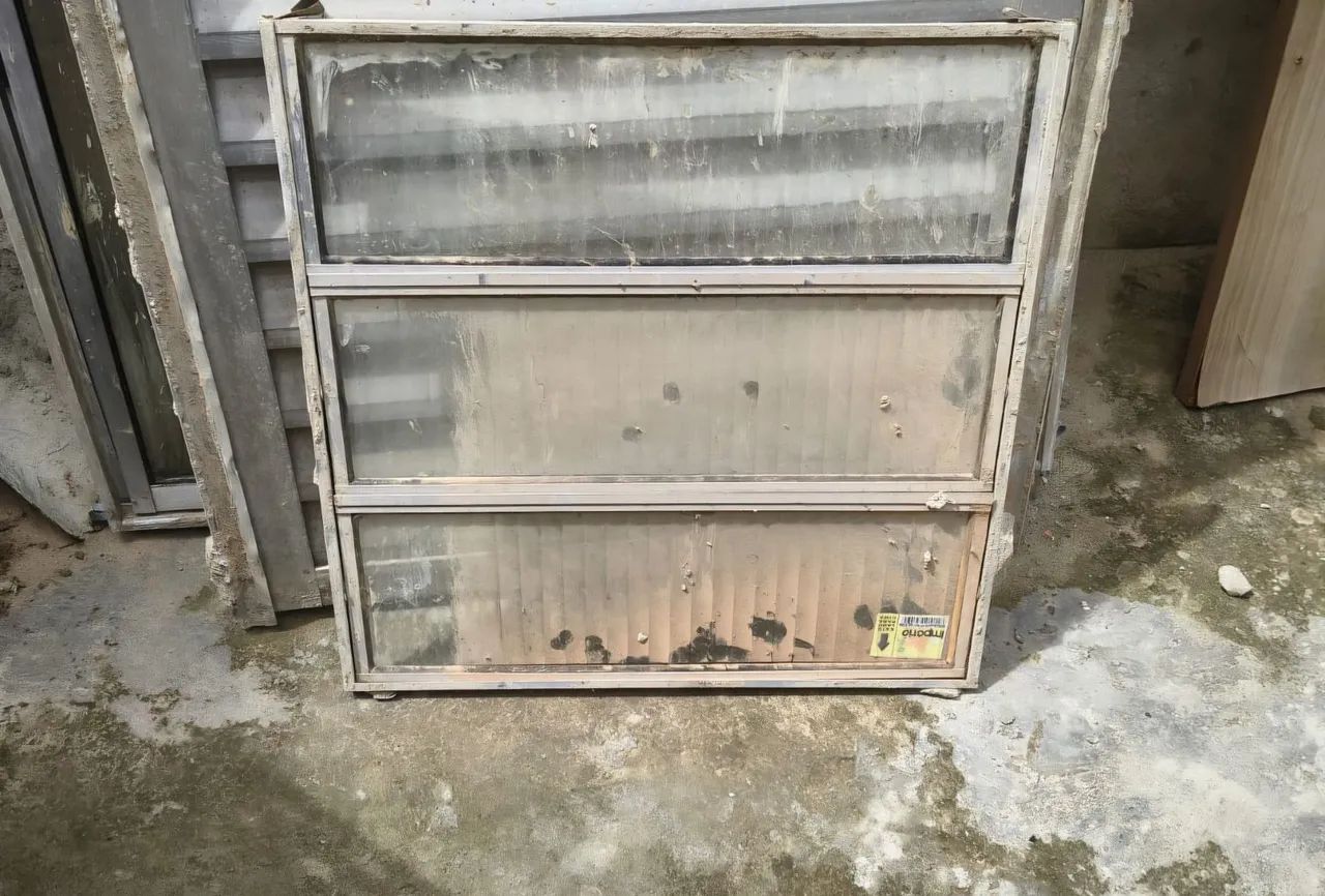 BASCULANTE 60X60 ALUMINIO