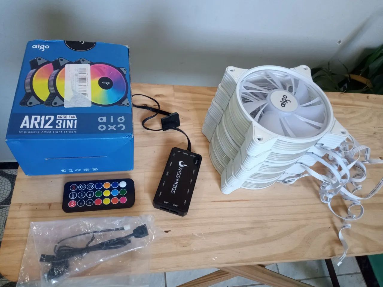 Fans com controladora aigo Ar12 brancas!