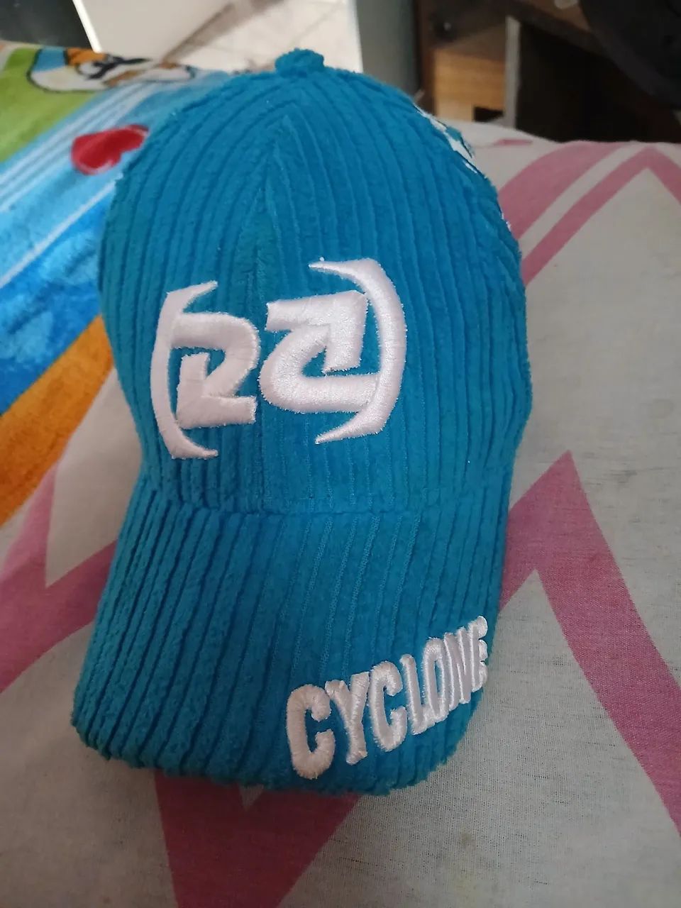 Vende-se chapéu da ciclone original pra sair logo 50