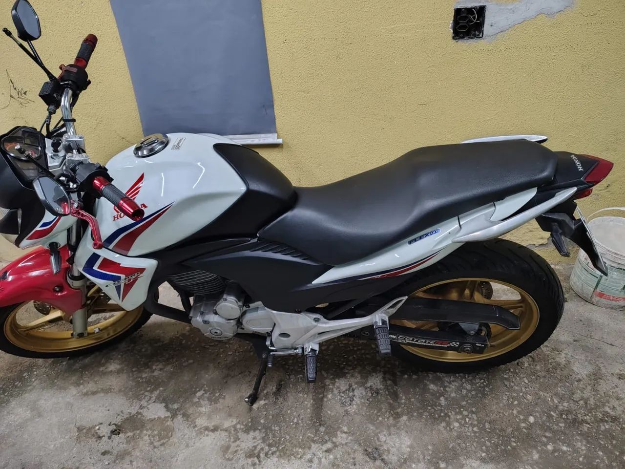 CB300 - Foto 3